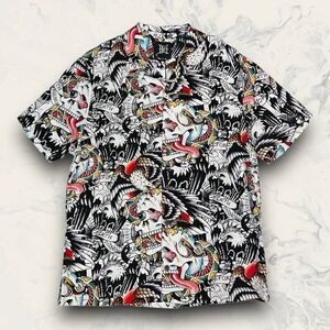 NWT Ed Hardy Battle Skull Tattoo Art Print Button Up Short Sleeve Shirt Medium